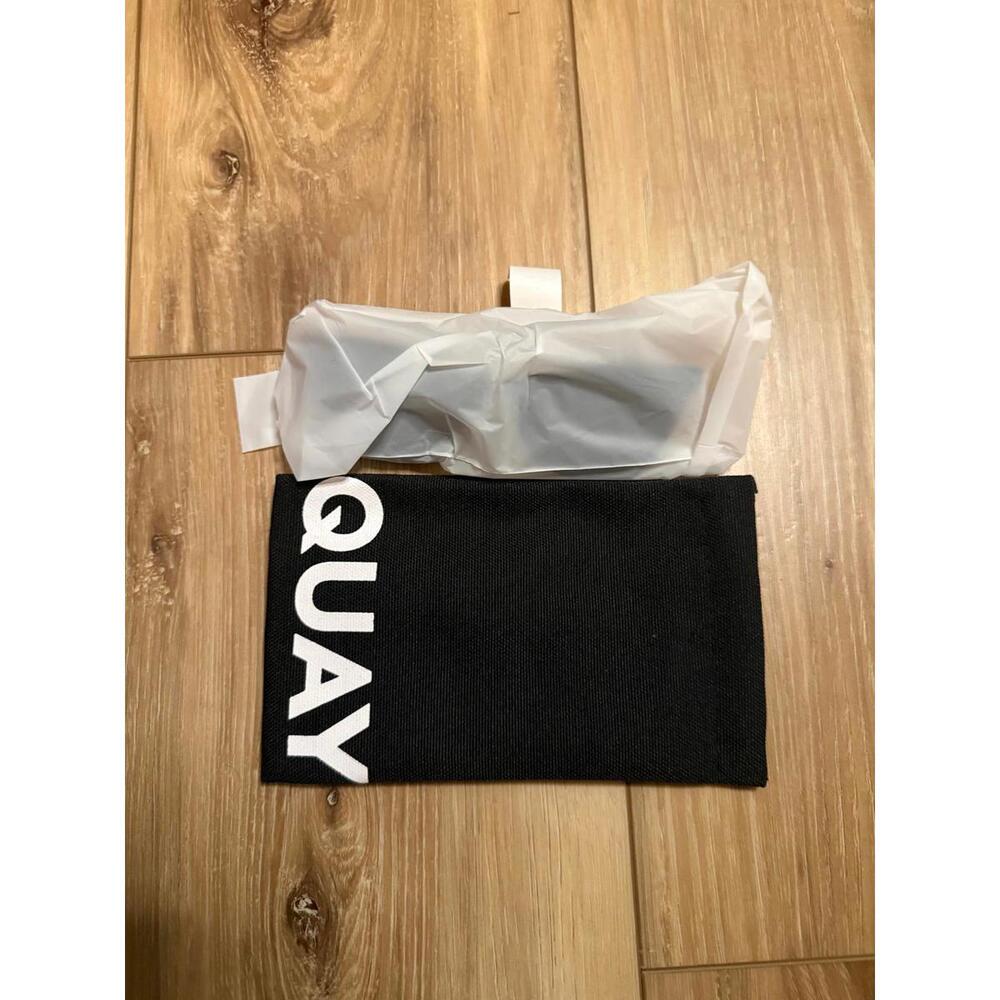 NWT! QUAY 54mm Square Sunglasses Black/ Smoke One Size - Picture 2 of 8